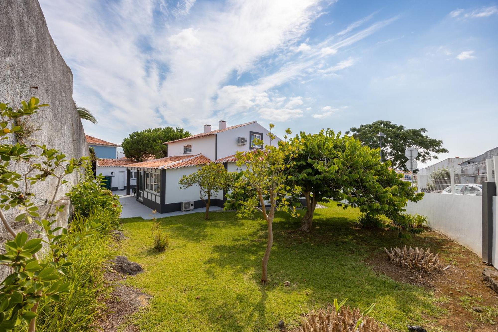 Angra Charming Suites By Seewest Ангра-ду-Эроижму Экстерьер фото
